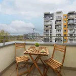 Apartamento Blue In With Desk For Remote Work And Parking By Renters *